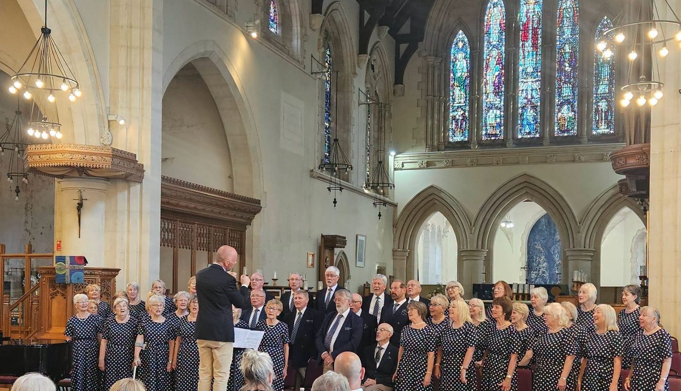 Cantorion Pentalar, coro de Swansea (Gales), durante un concierto